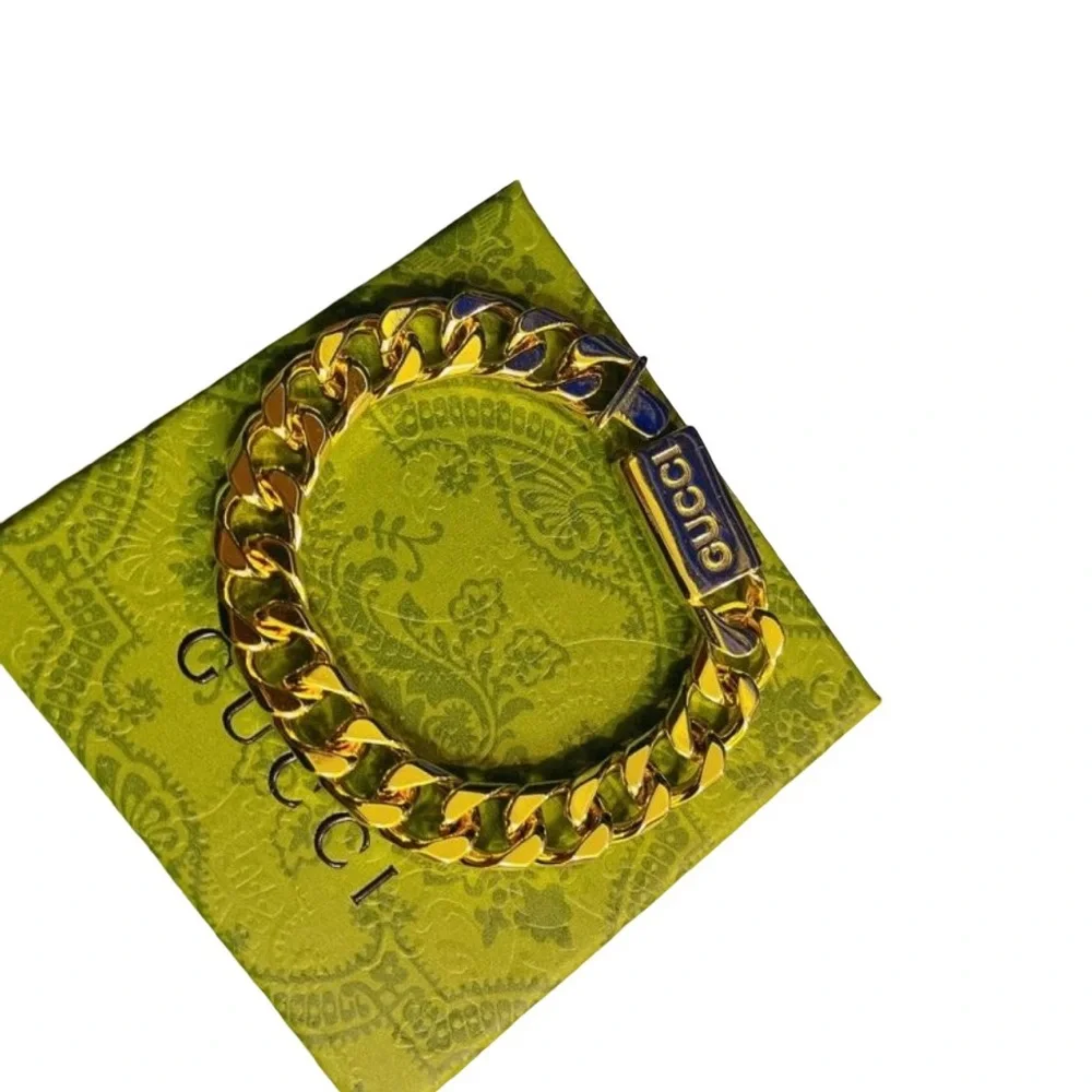 Gucci Script Chain Bracelet - Picture 1 of 4